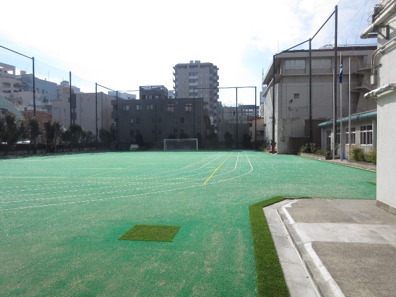 東京都文京区本郷台中学校校庭